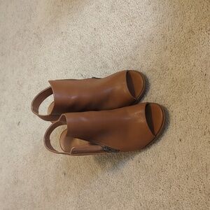 Brown Peak Toe Heeled Booties